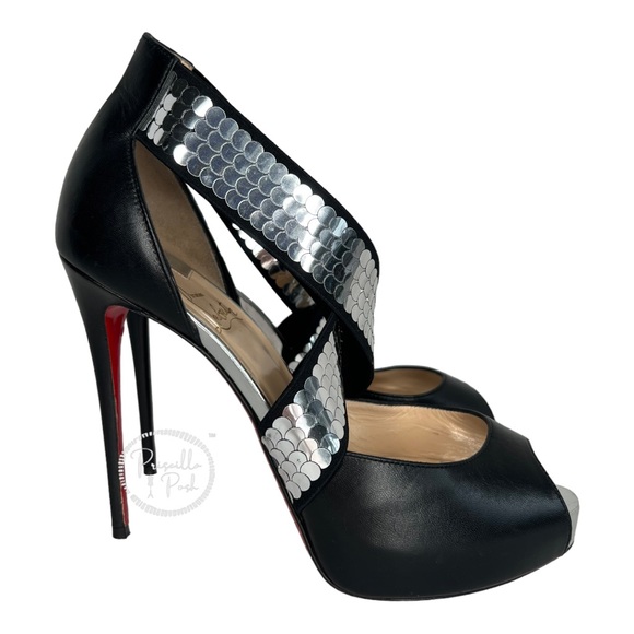 Christian Louboutin
Xiletta Disco Ball Red Sole Sandals Black Silver Sequin 38 - Picture 4 of 16